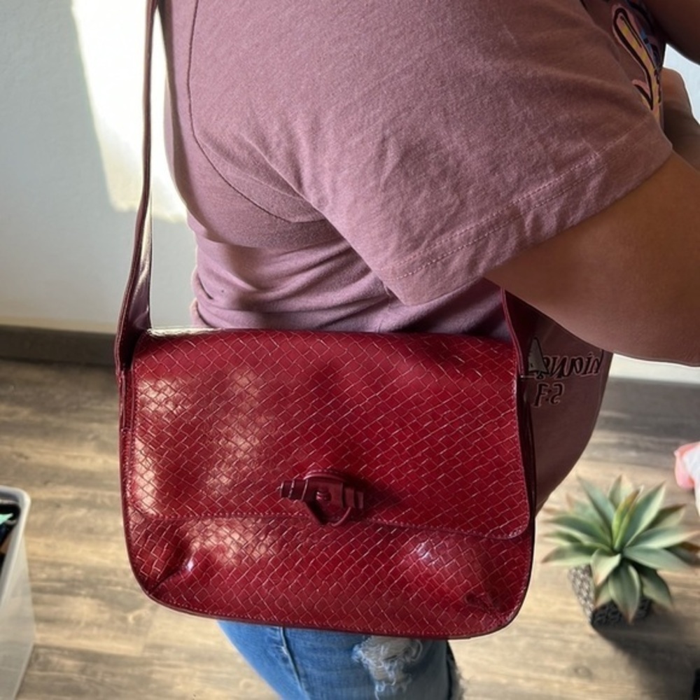 Relic Red Mini shoulder purse